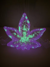 Load image into Gallery viewer, Cannibus Shaped Glow in the Dark Ashtray